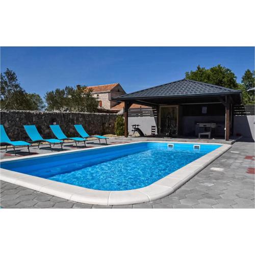 Cozy Home In Biograd Na Moru With Sauna