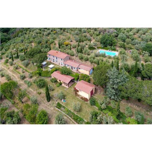 Cozy Home In Cortona With Kitchen
