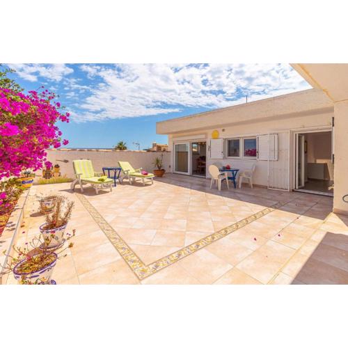 Cozy Home In Torrevieja With Wifi