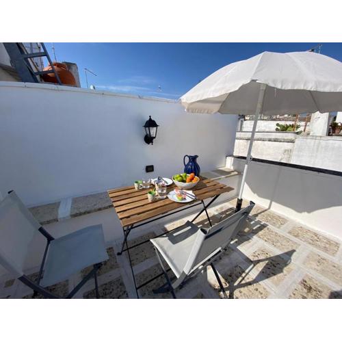 Cozy House in Ostuni with Panoramic Terraces