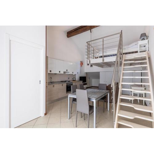 Cozy Mezzanine Apartment by Wonderful Italy