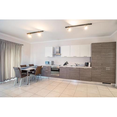 Cozy, modern studio apartment in the heart of St Julians