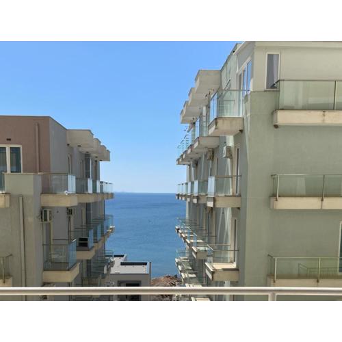 Cozy One Bedroom Apartment with Sea View at Shengjin