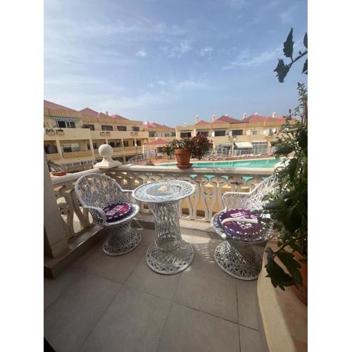 Cozy Pool View apartment H-11 Mareverde