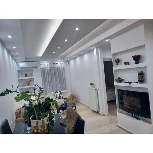 Cozy Renovated Apartment