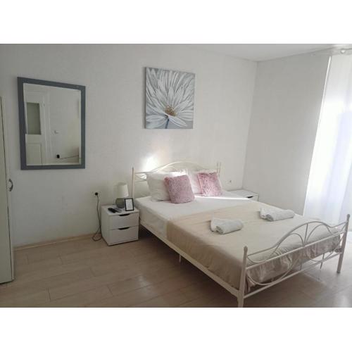 Cozy Rooms At Old City Gate