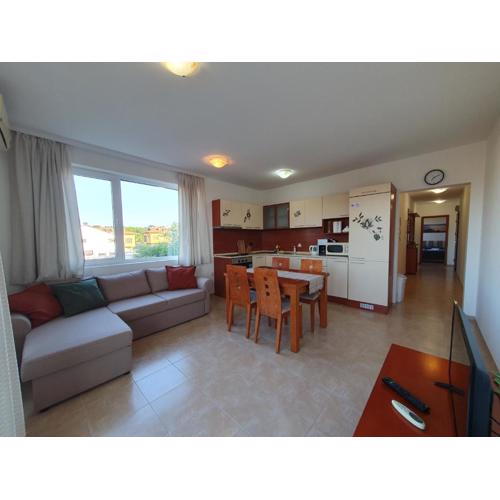 Cozy, spacious apartment near Paradise Bay