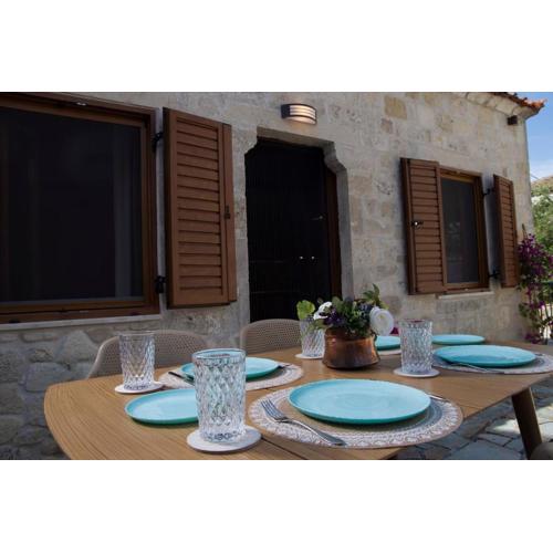 Cozy Stone House Petrino