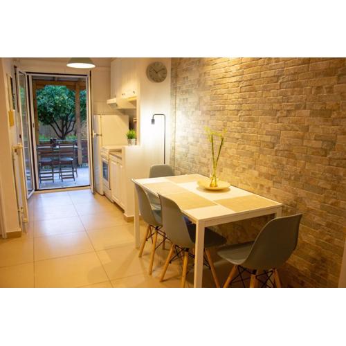 Cozy Studio in Central Glyfada