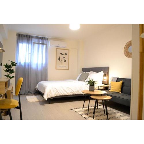 Cozy studio in the center of trendy Kypseli
