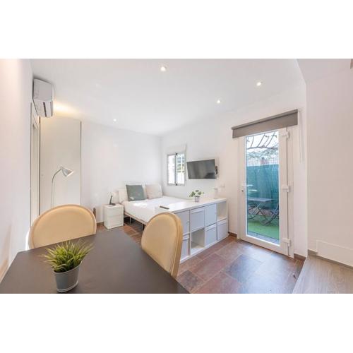 Cozy Studio with AC & Barbecue, close to the Sea