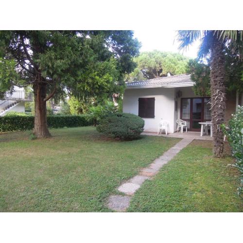 Cozy Two-Bedroom Apartment 500m from the sea