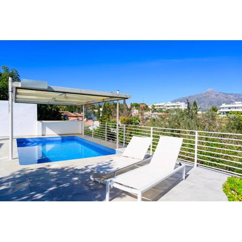 Cozy villa in Marbella with private pool and close to Puerto Banus