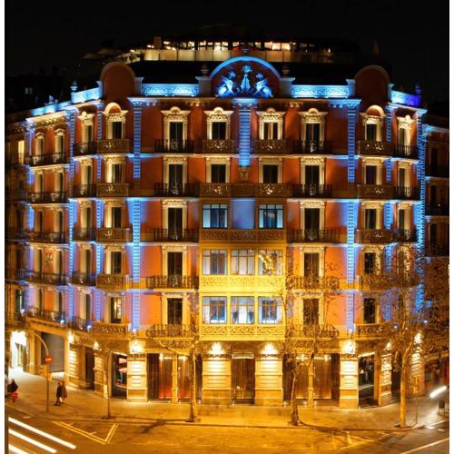 Cram Hotel