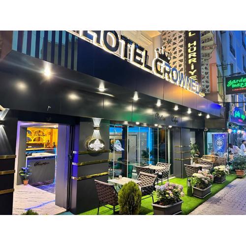Crowned Plus Hotel