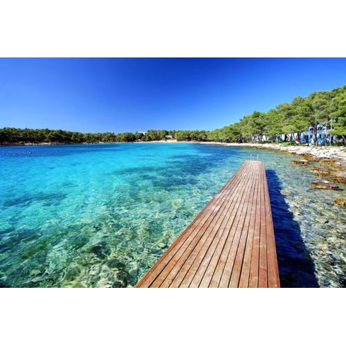 Crvena Luka Resort