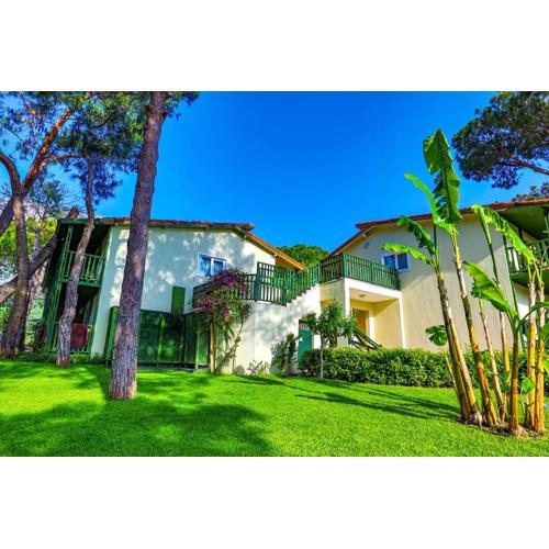 Crystal Flora Beach Resort - Ultimate All Inclusive