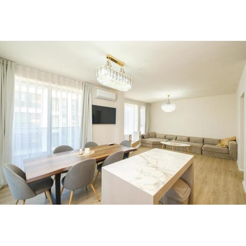 Crystal Luxe 2-Bedroom