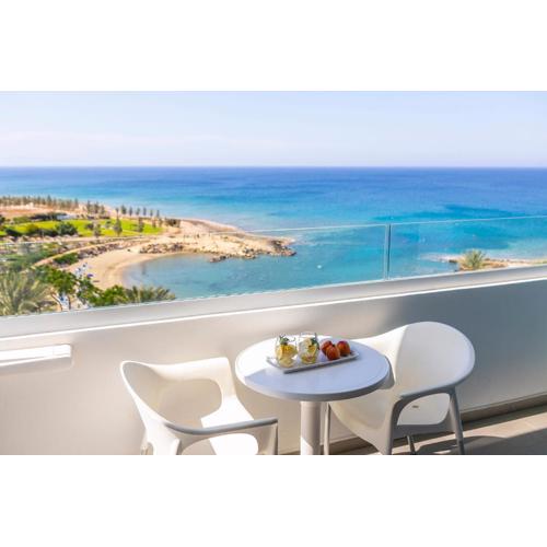 Crystal Springs Beach Hotel