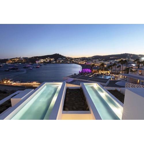 CUBIC Mykonos Seafront Design Suites
