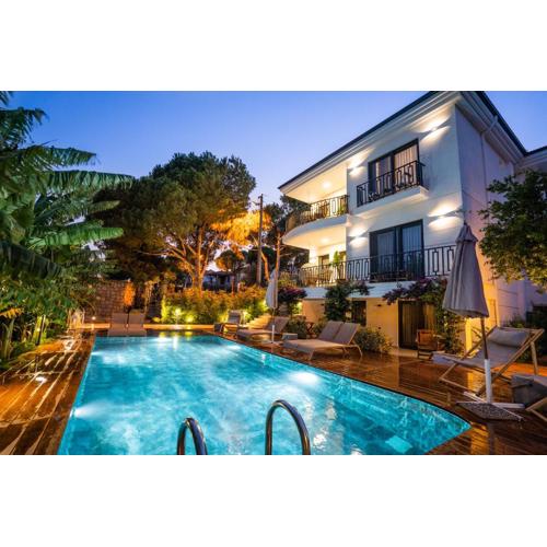 CUNDA PİER OTEL