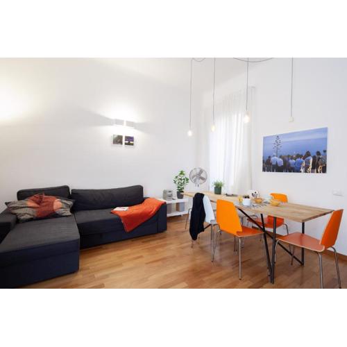 cV5 - La Spezia city center - Wide modern apartment walking distance to the station to Cinque Terre - Big terrace on the roofs