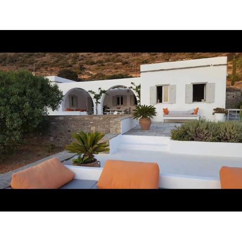 Cycladic Villa Kamari