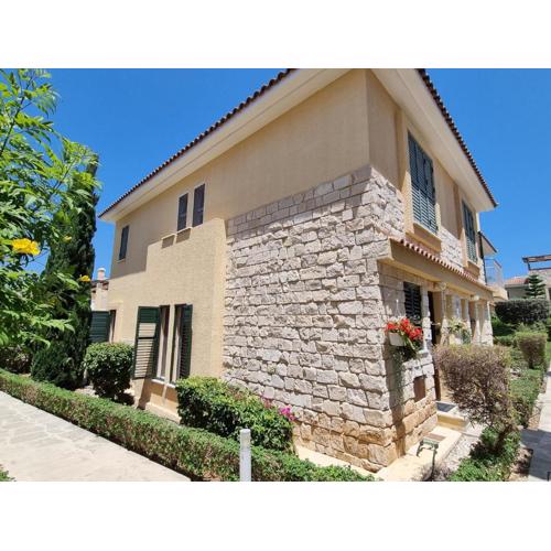 Cyprus Townhouse Queen Bed Pool Patio Air FreeP