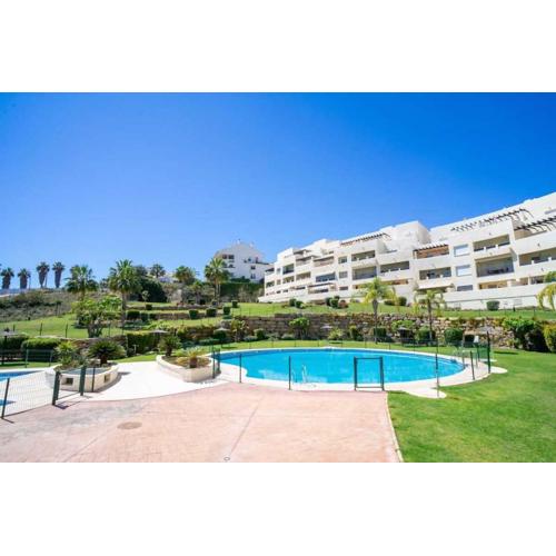CYV Nice apartment w a pool close to the beach