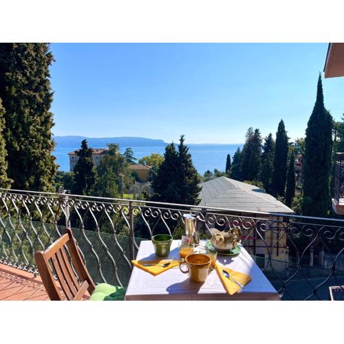 D1MORA LagoBlu - private beach and lake view