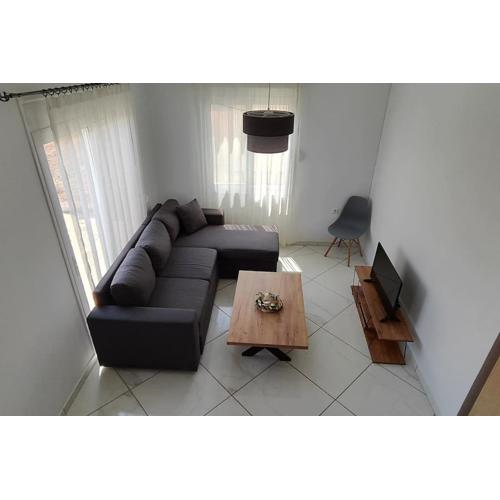 Dafnonas House - Bright & Modern