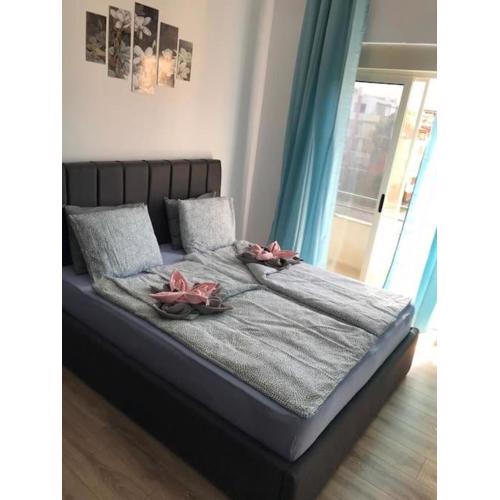 Daisy apartment