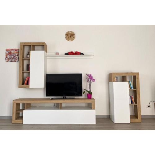 Dalia Lakefront Apartment