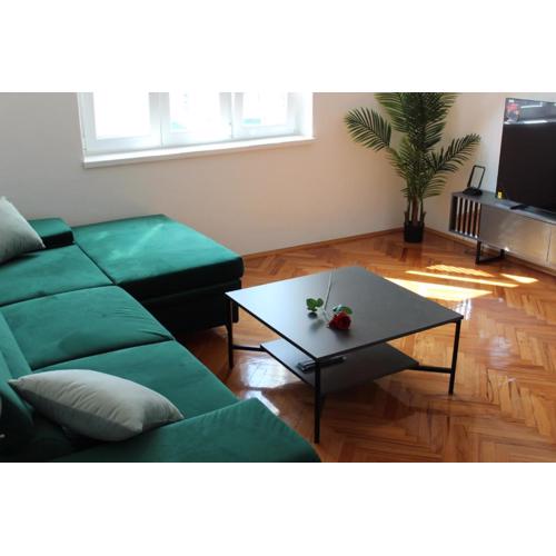 Dalmatian home with private parking