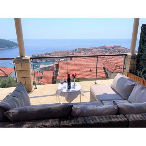 Dalmatins MillionDollar sea view