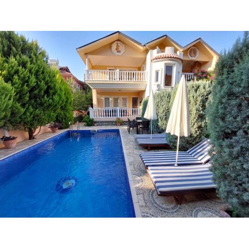 Dalyan Palace