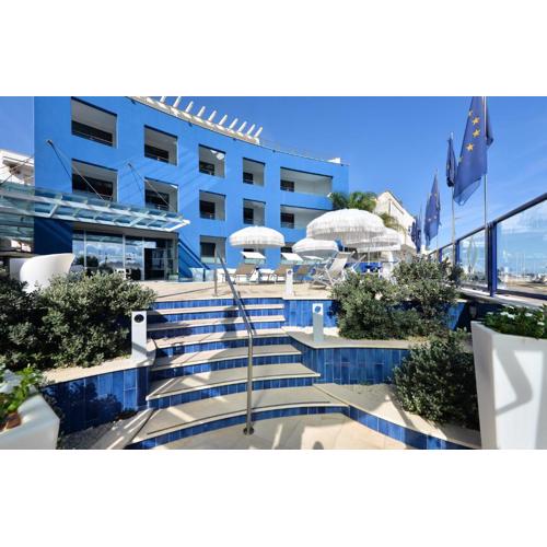 Damavi hotel