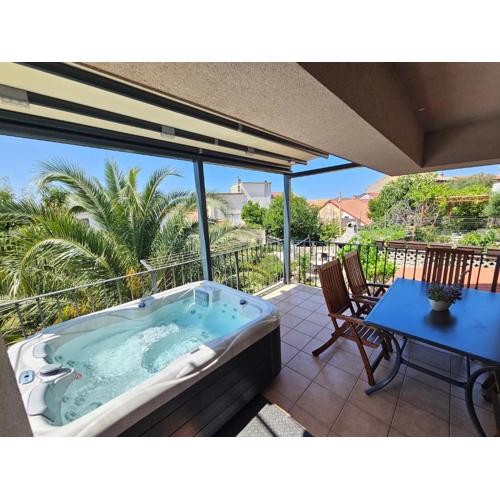 DAMIR - apartment with Jacuzzi