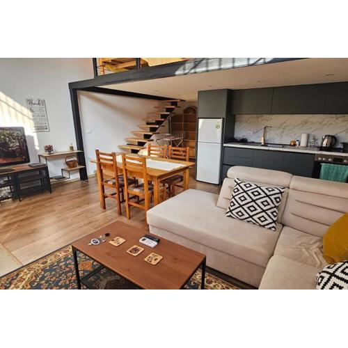 Damsi Loft Apartment