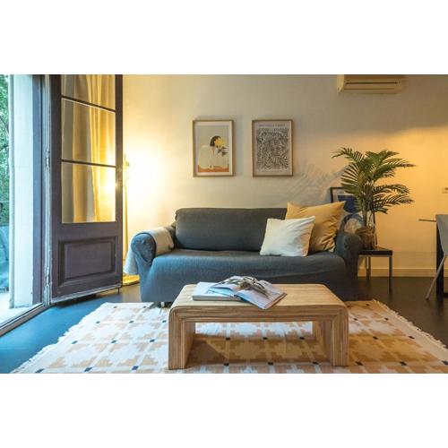 Dana - Enjoy Apartments Rocafort