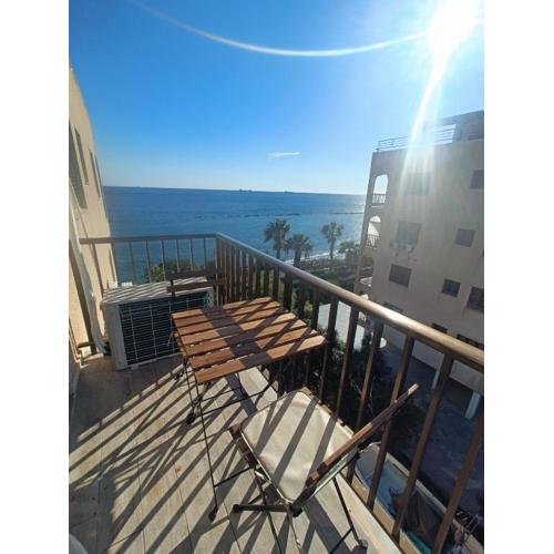 Danit apartmnt by the sea
