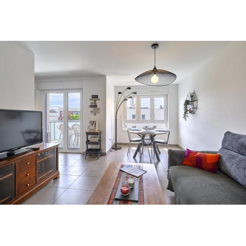 Dans les étoiles - 2 bedroom with free parking near to the city center