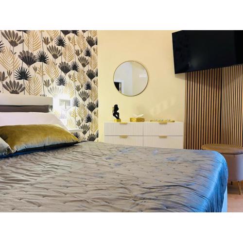 Dante Luxury Apartment