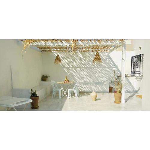 Dar almasyaf, maison bord de mer