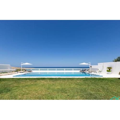Dar Barsha: Beach front white sand and happiness