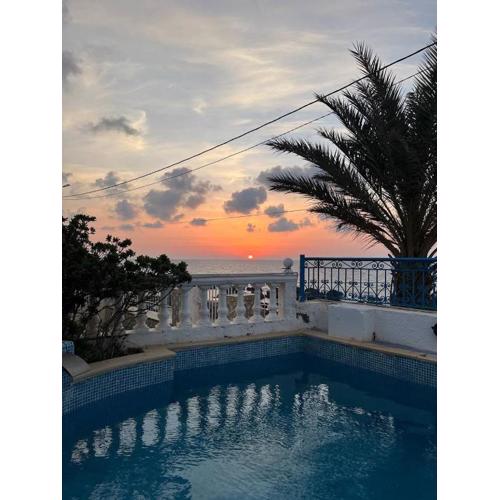 Dar El Bhar, villa sul mare