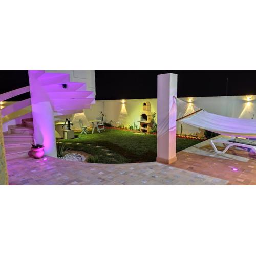 Dar Lebharr Studio