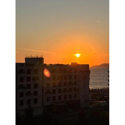 Dea Apartament Durrës, Golem