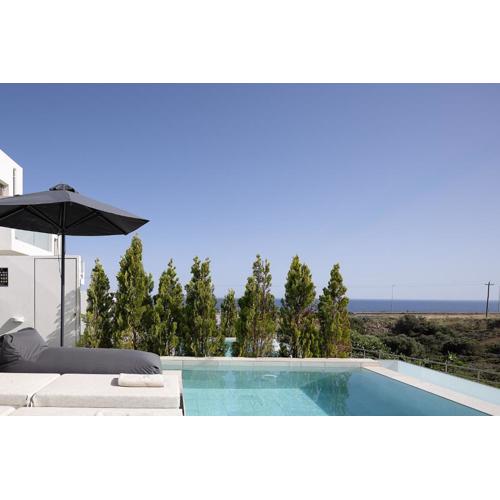 Dea Luna Villas, Heated Pool & 5star Resort Access, By ThinkVilla