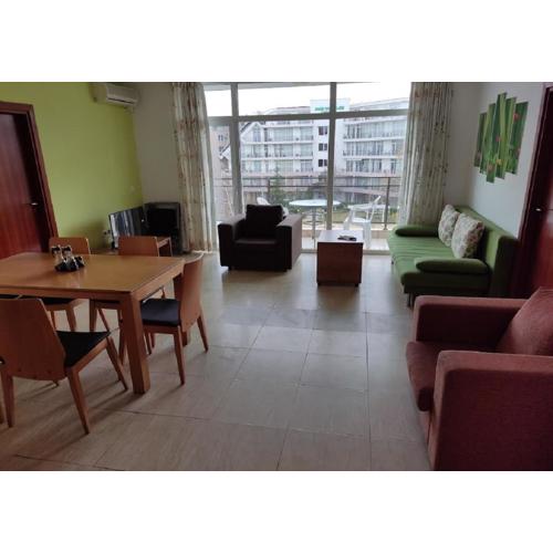 Debbies 2 bed apart with pool and garden views